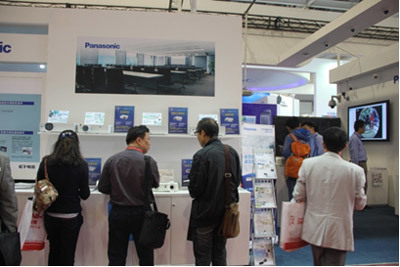 攜手共創智慧課堂新體驗 松下森寶數碼投影教學應用方案亮相長沙高教展